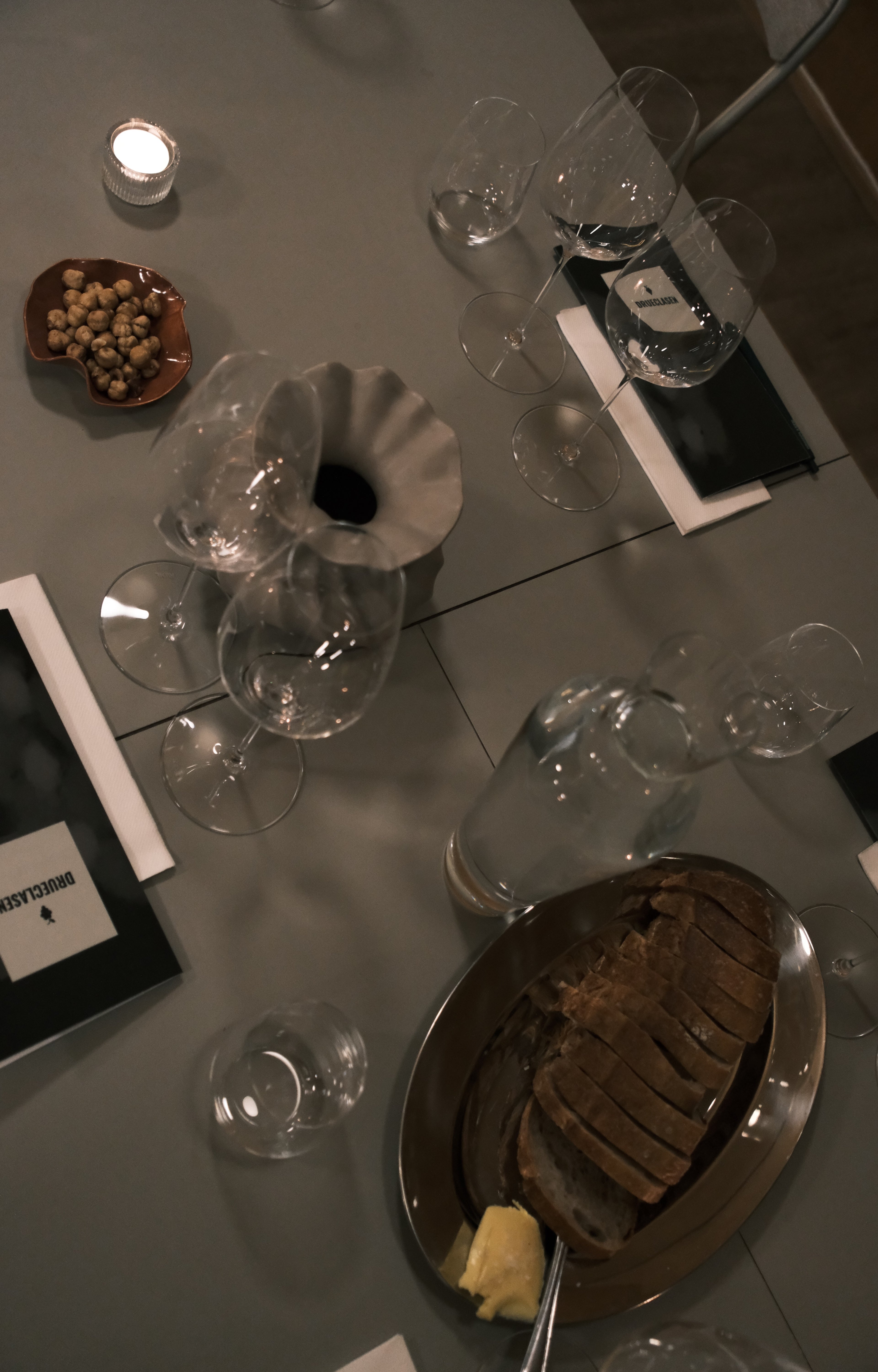 Julemat & vin i kombinasjon. Drueclasen x Lise Finckenhagen.