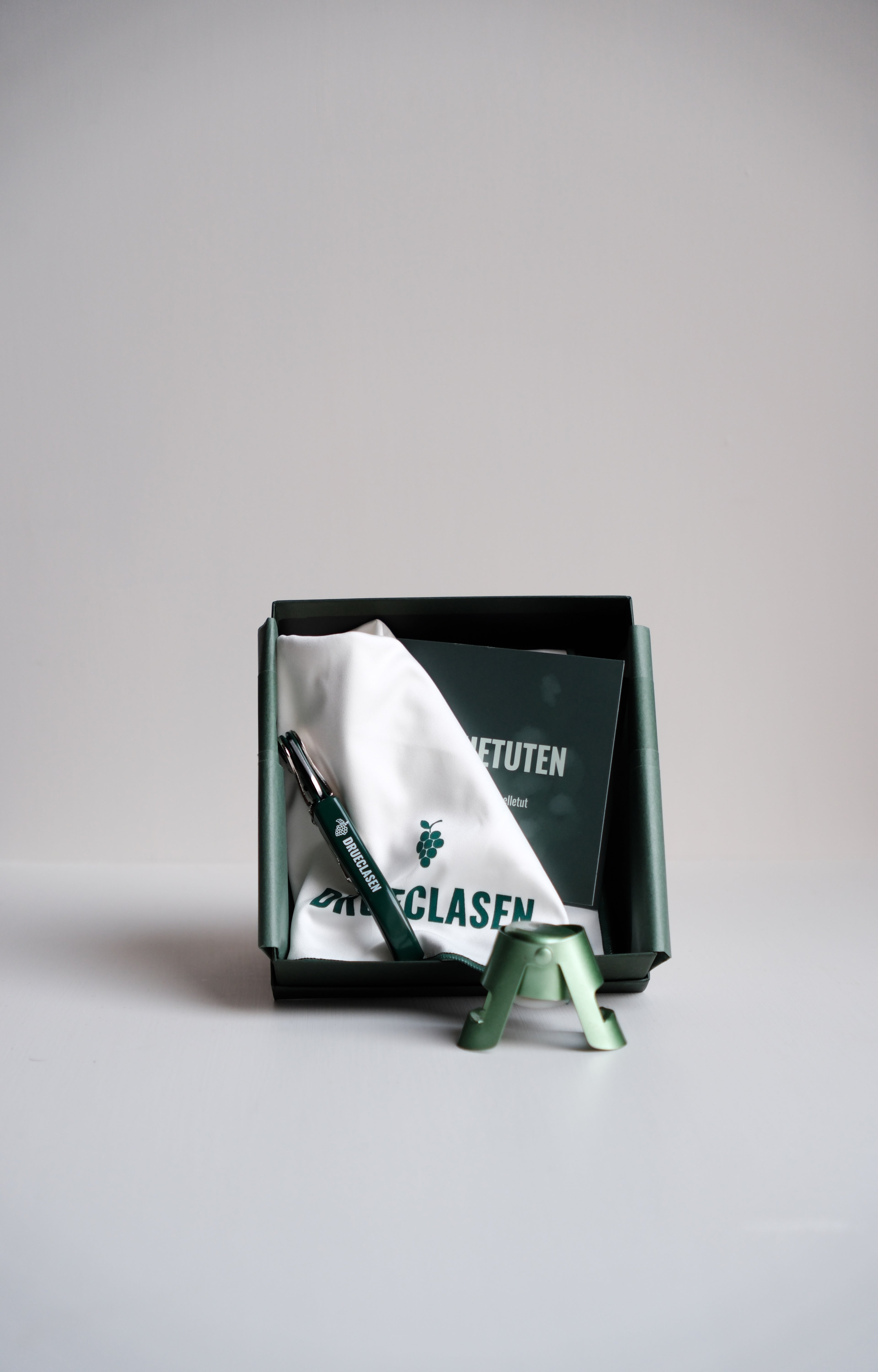 GAVEPAKKE 1 - vinsmaking & druekitet